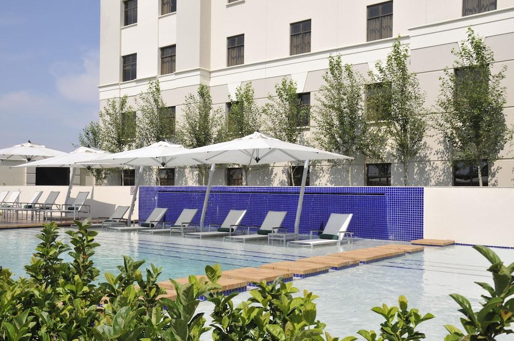 Peermont Metcourt Suites At Emperors Palace Kempton Park Eksteriør bilde