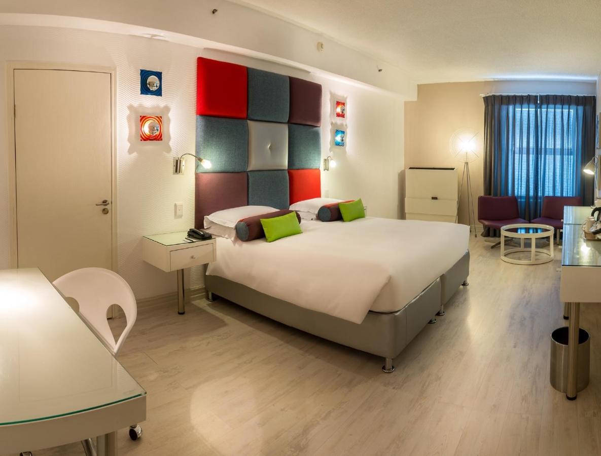 Peermont Metcourt Suites At Emperors Palace Kempton Park Eksteriør bilde